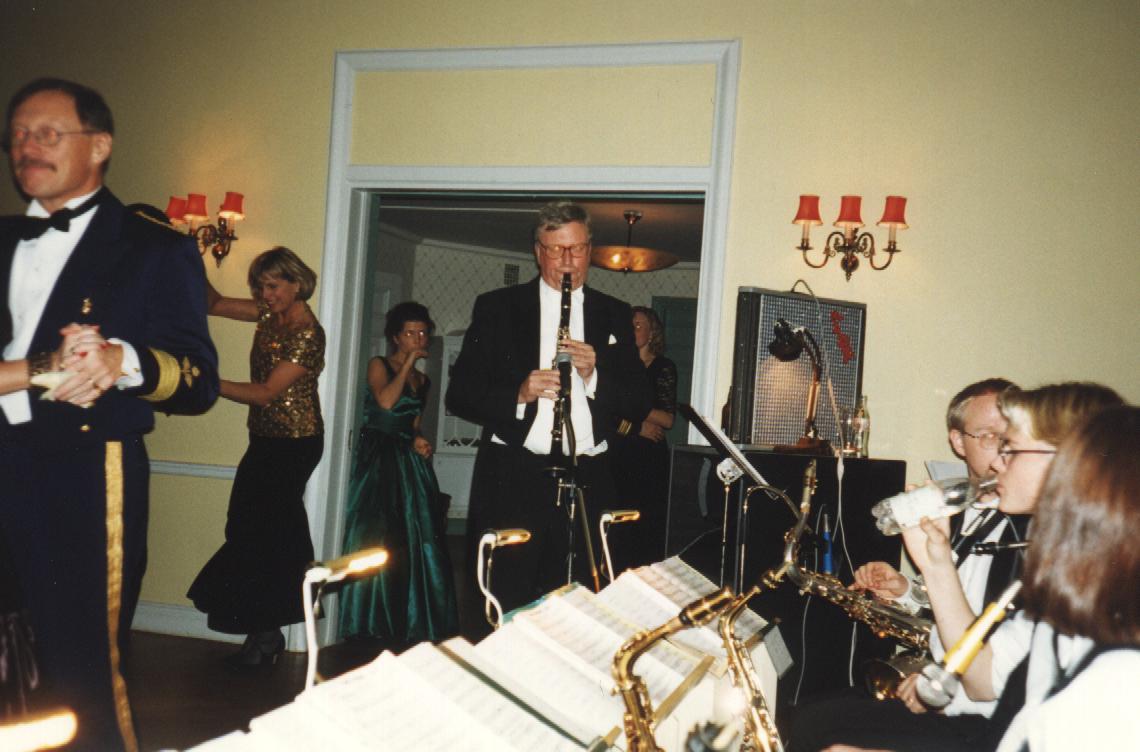 År 1996 Dans F7 Såtenäs Birger Bäckström på klarinett